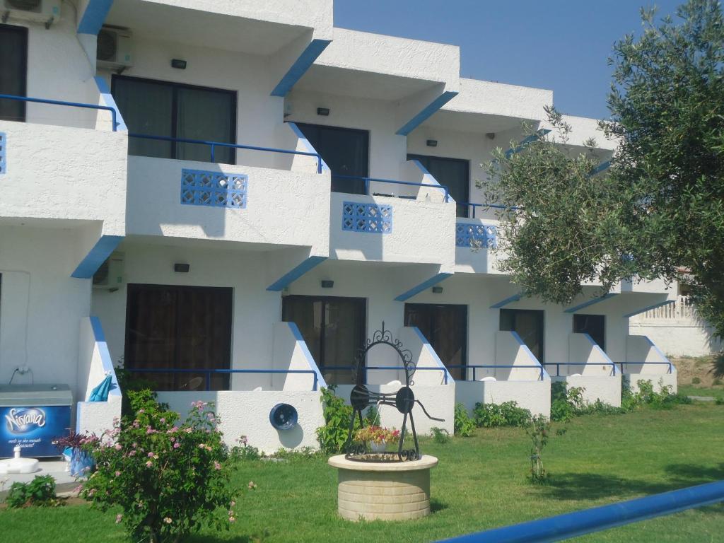 أفانتو Eleni'S Apartments المظهر الخارجي الصورة
